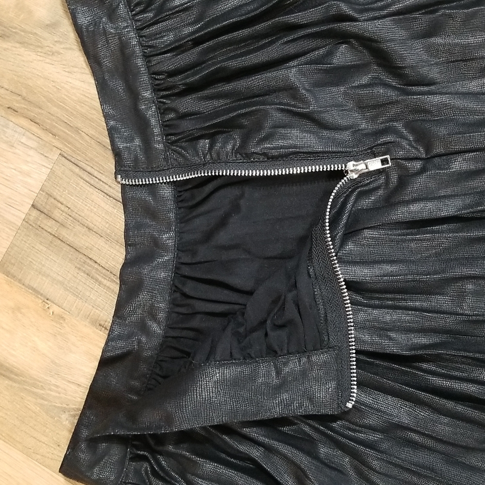 Bongo Black Polyester Rayon Pleated Mini Skirt - image 8